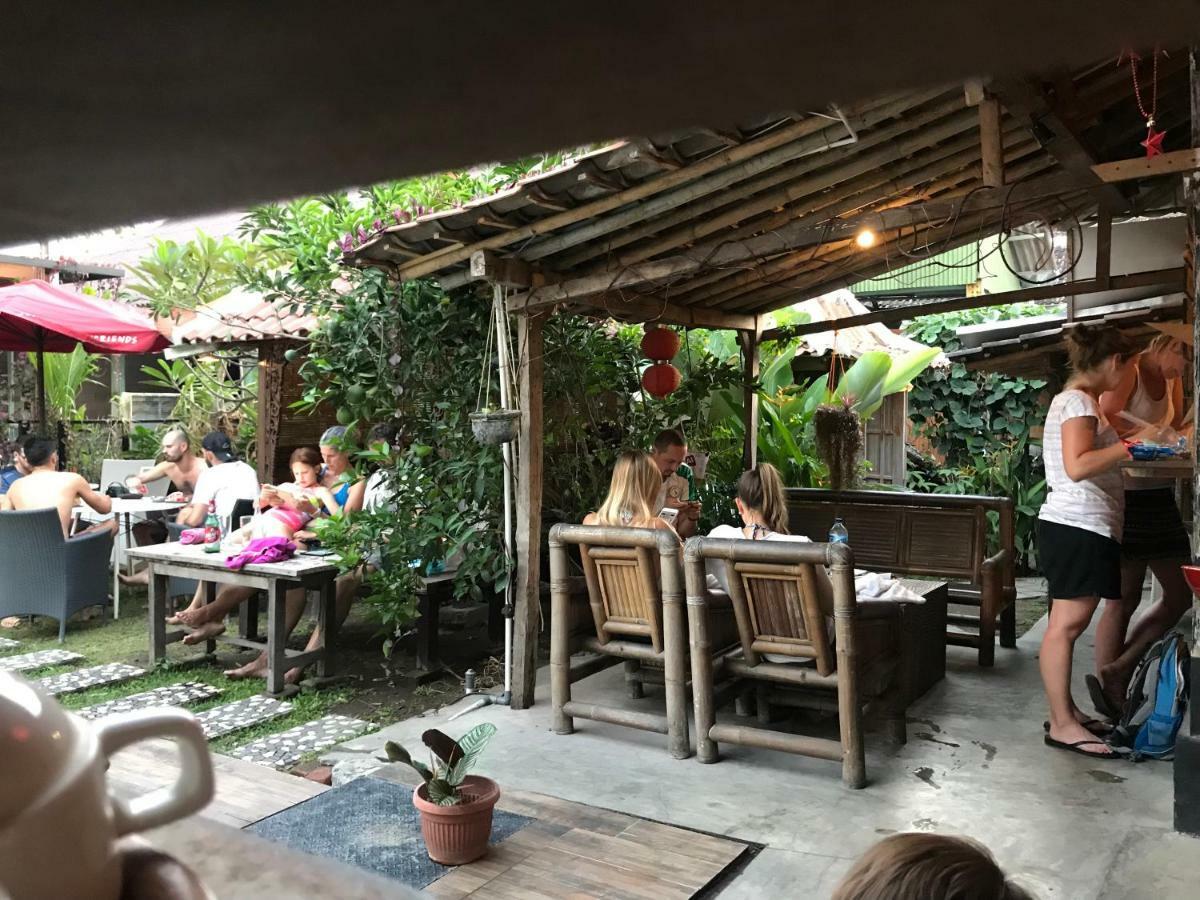 Arjuna Garden Homestay Γιογκιακάρτα Εξωτερικό φωτογραφία